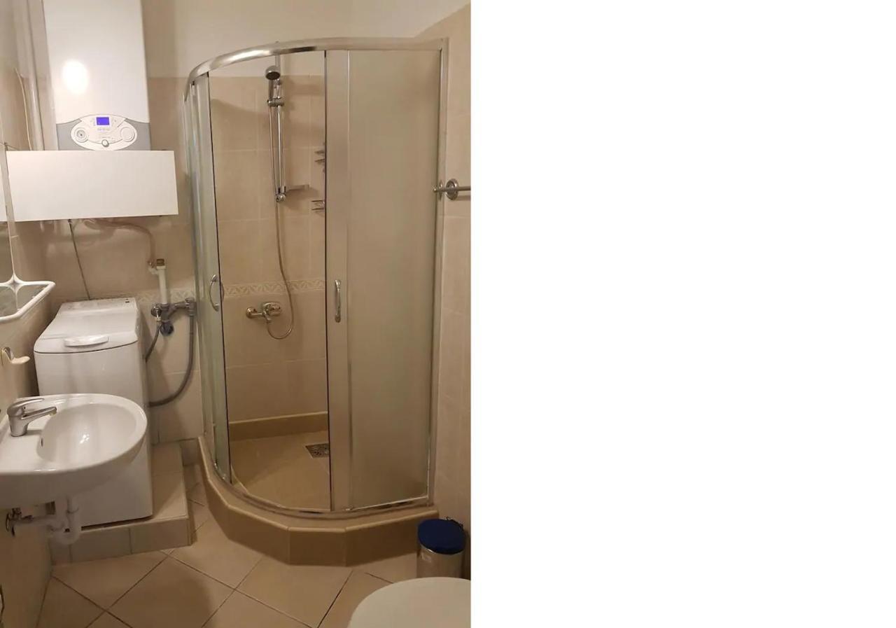 Stylish Historic Flat For 4 In Heart Of Oldbuda Βουδαπέστη Εξωτερικό φωτογραφία